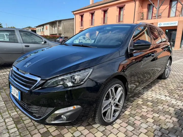Peugeot 308 2015 photo 2
