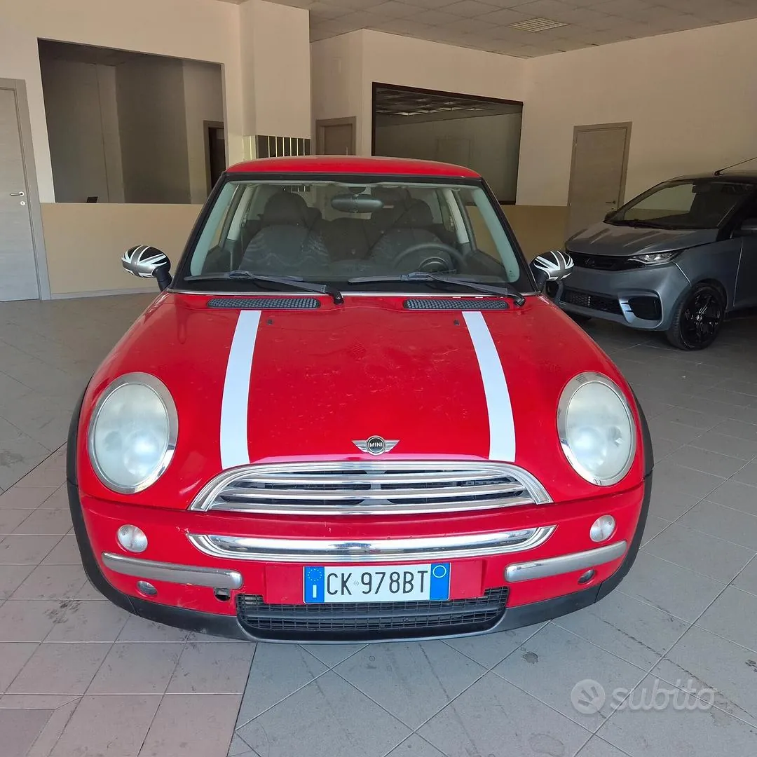 Mini One 2003 photo 2
