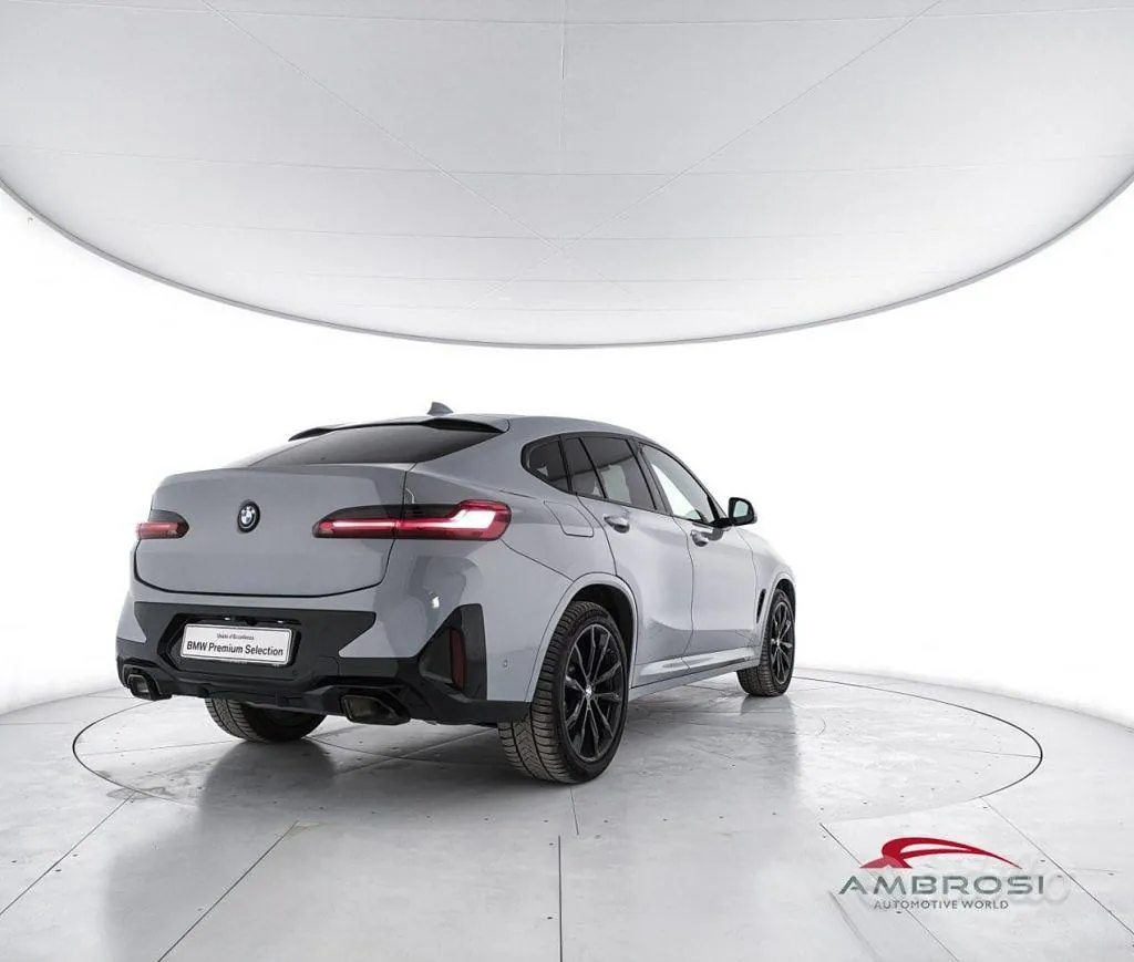 BMW X4 2022 photo 3
