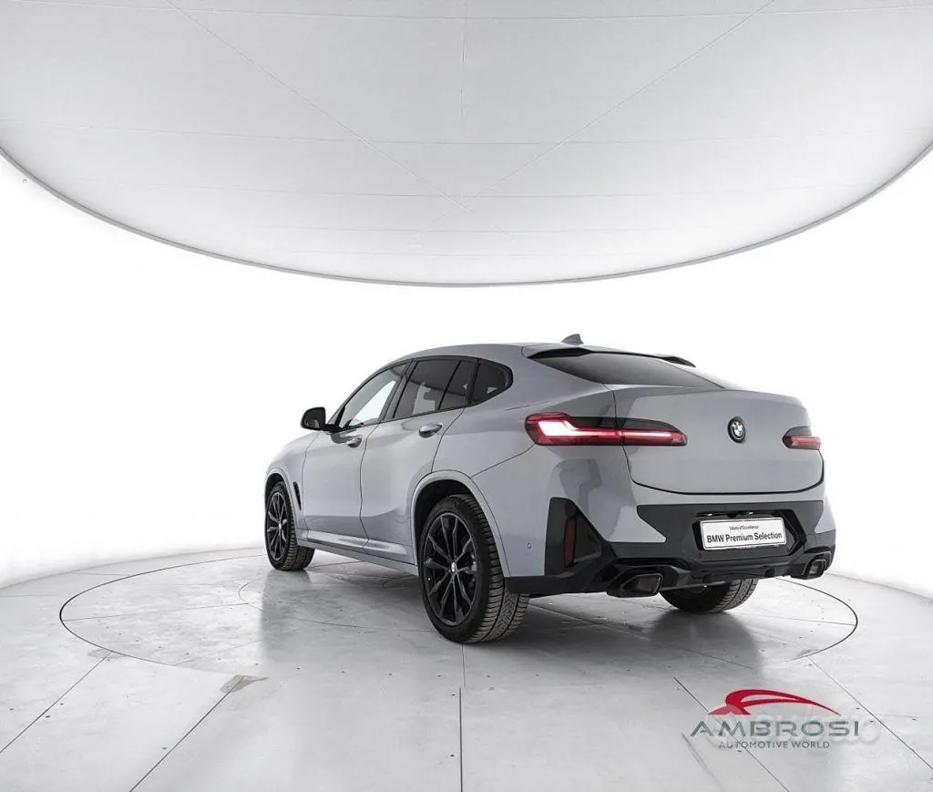 BMW X4 2022 photo 4
