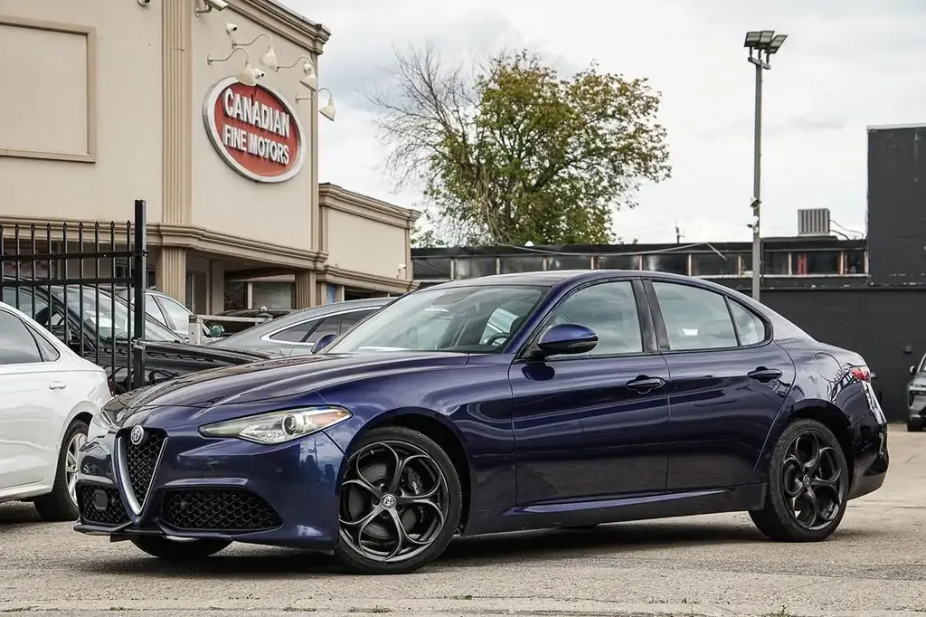 Alfa Romeo Giulia 2017 photo 2