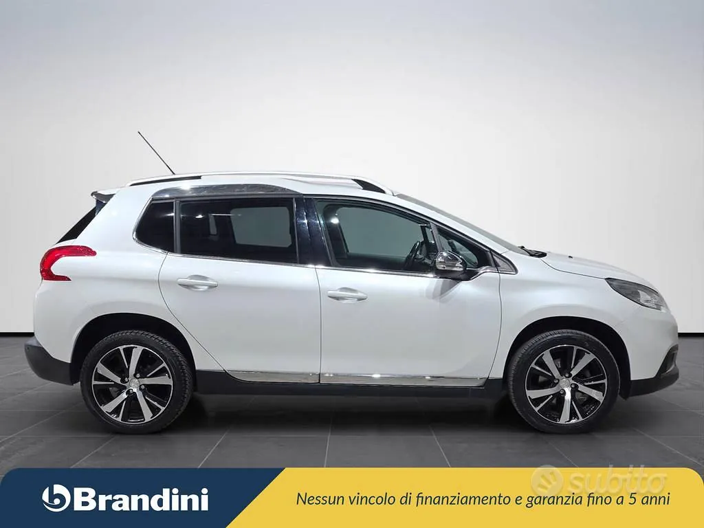 Peugeot 2008 2015 photo 5