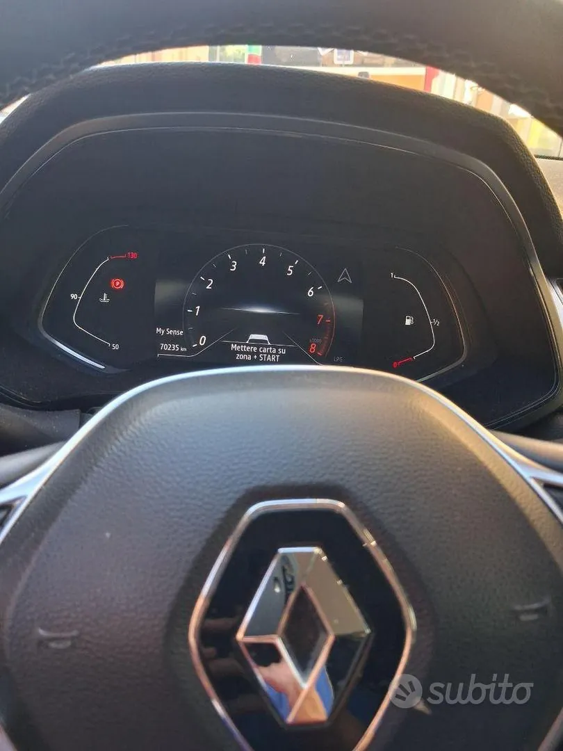 Renault Captur 2023 photo 4