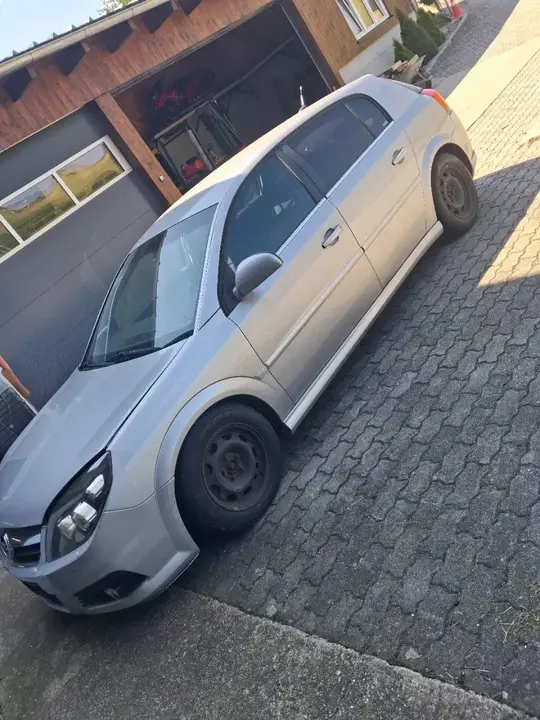 Opel Signum 2007 photo 2
