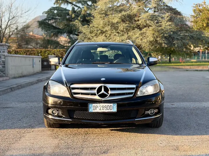 Mercedes-Benz C 2008 photo 2