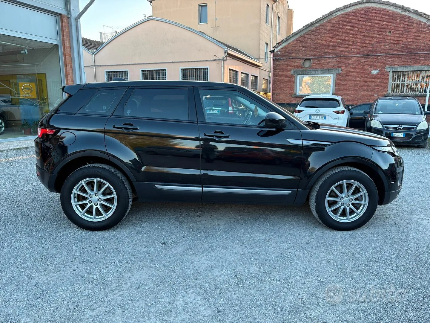 Land Rover Evoque 2017 photo 4
