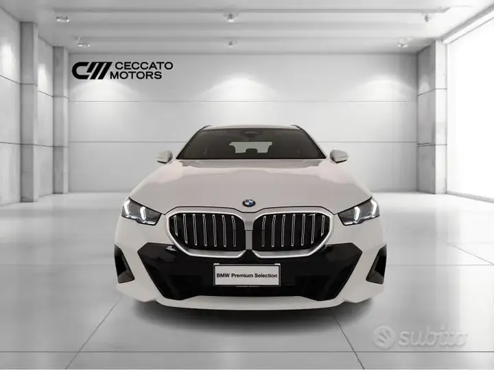 BMW 5 Series 2025 photo 2