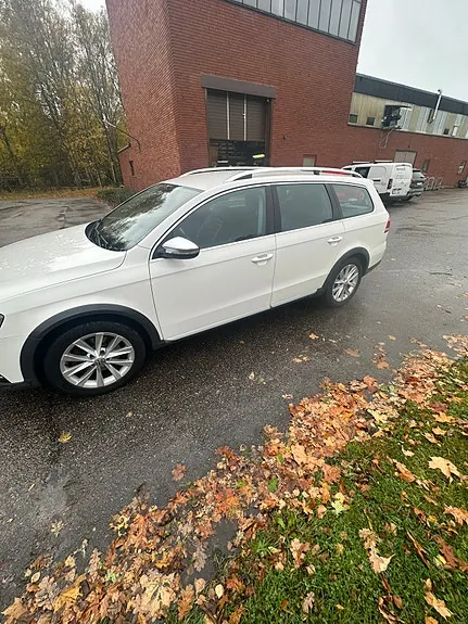 Volkswagen Passat Alltrack 2014 photo 2