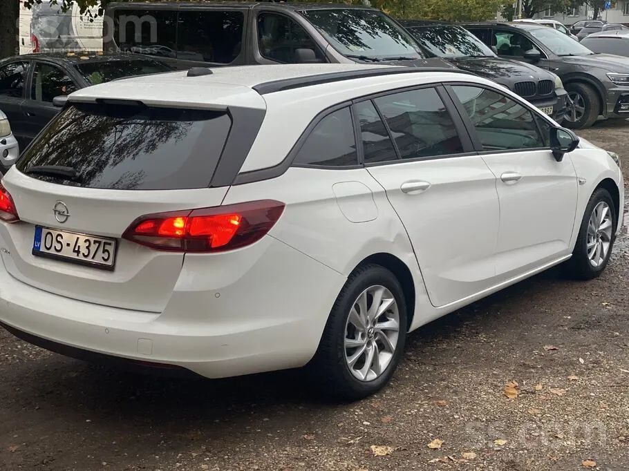 Opel Astra 2021 photo 2