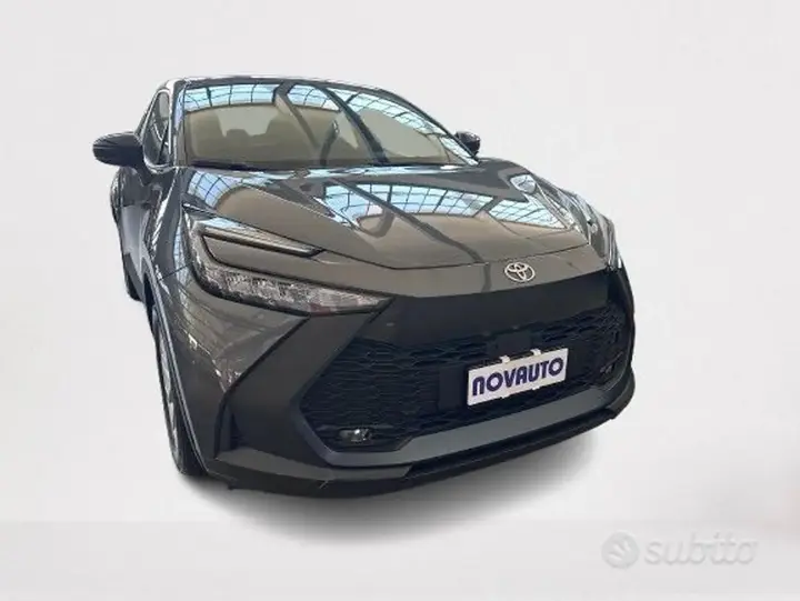 Toyota C-Hr 2025 photo 2