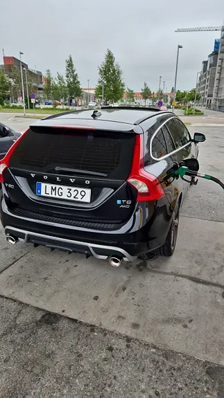 Volvo V60 2012 photo 2