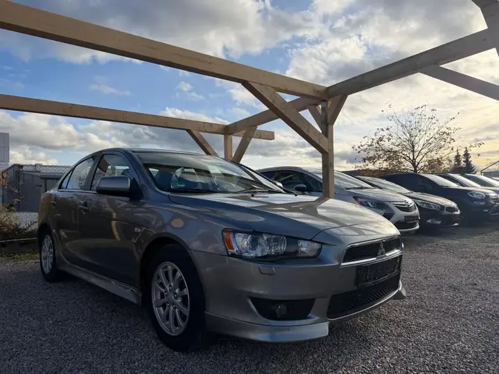 Mitsubishi Lancer