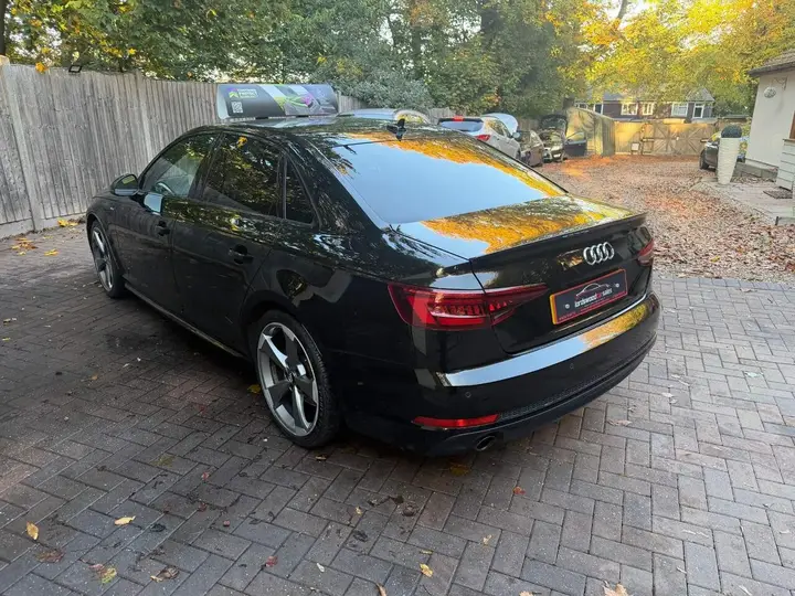 Audi A4 2018 photo 5
