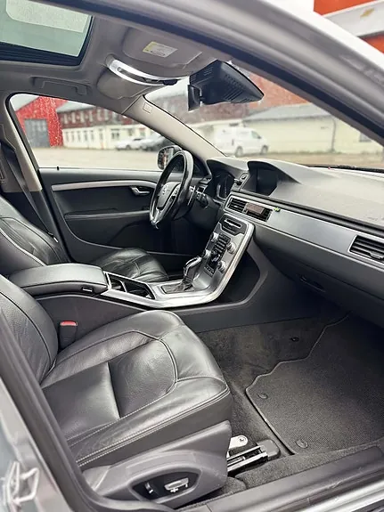 Volvo V70 2016 photo 4