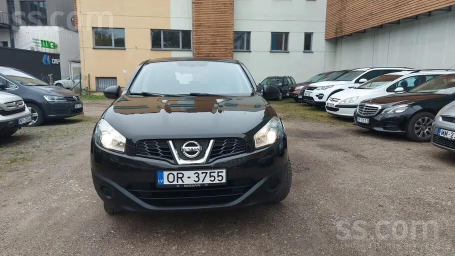 Nissan Qashqai 2013 photo 2