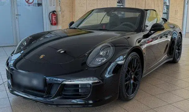 Porsche 911 Carrera
