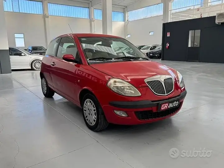 Lancia Ypsilon 2004 photo 4