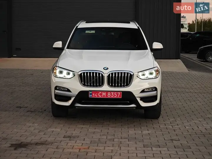 BMW X3 2019 photo 2