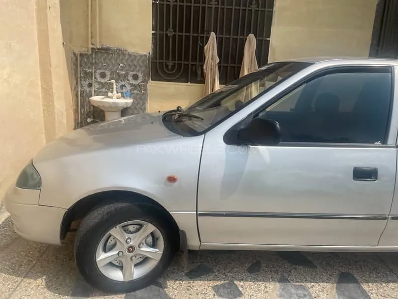 Suzuki Cultus