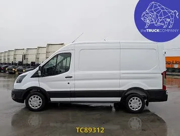 Ford Transit 2025 photo 2