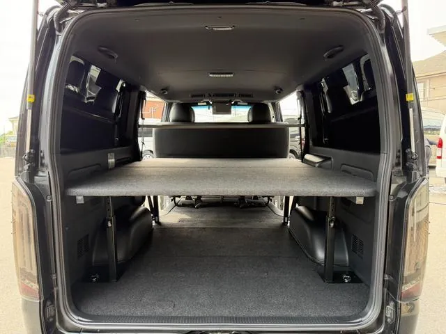 Toyota Hiace Van 2019 photo 4