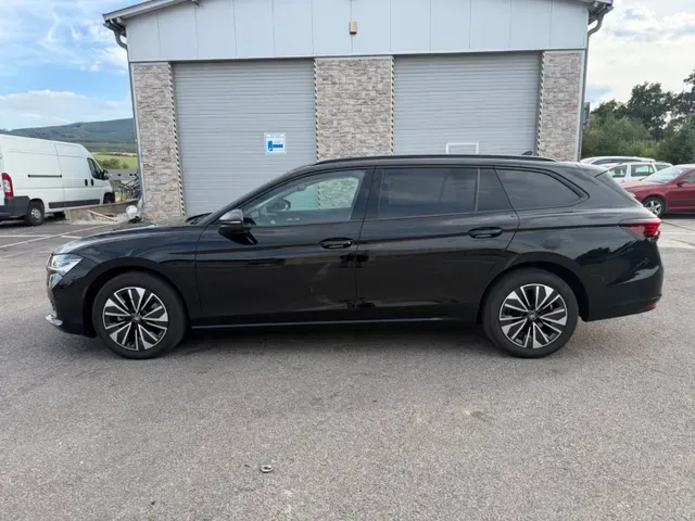 Skoda Superb Combi 2025 photo 4