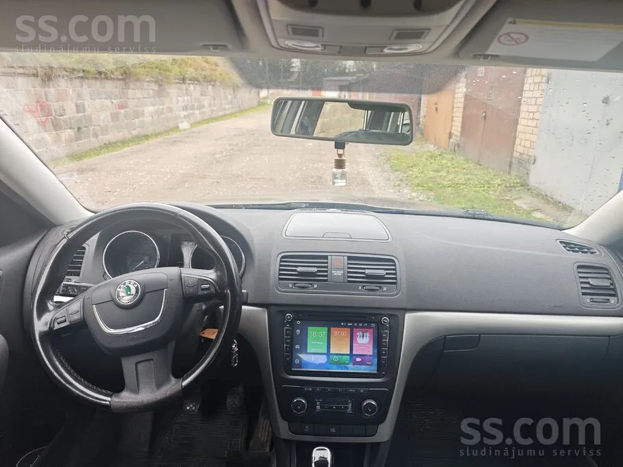 Skoda Yeti 2011 photo 3