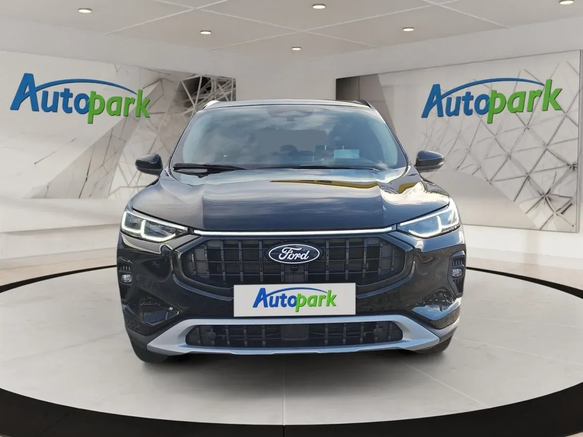 Ford Kuga 2024 photo 2