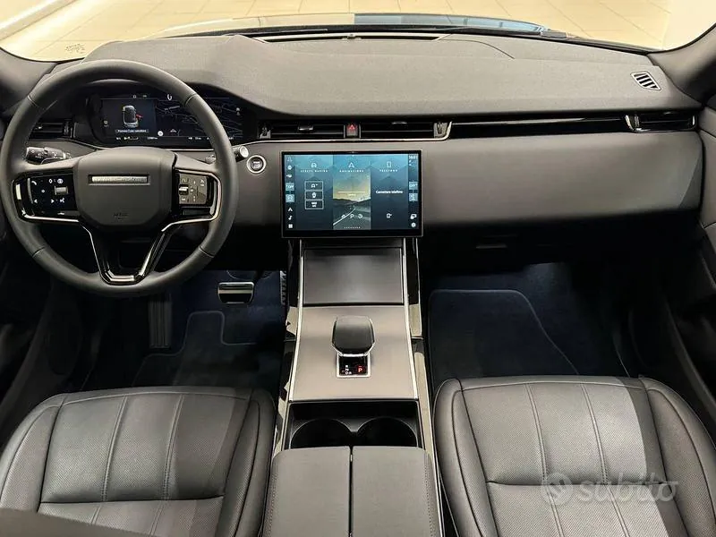 Land Rover Evoque 2024 photo 4