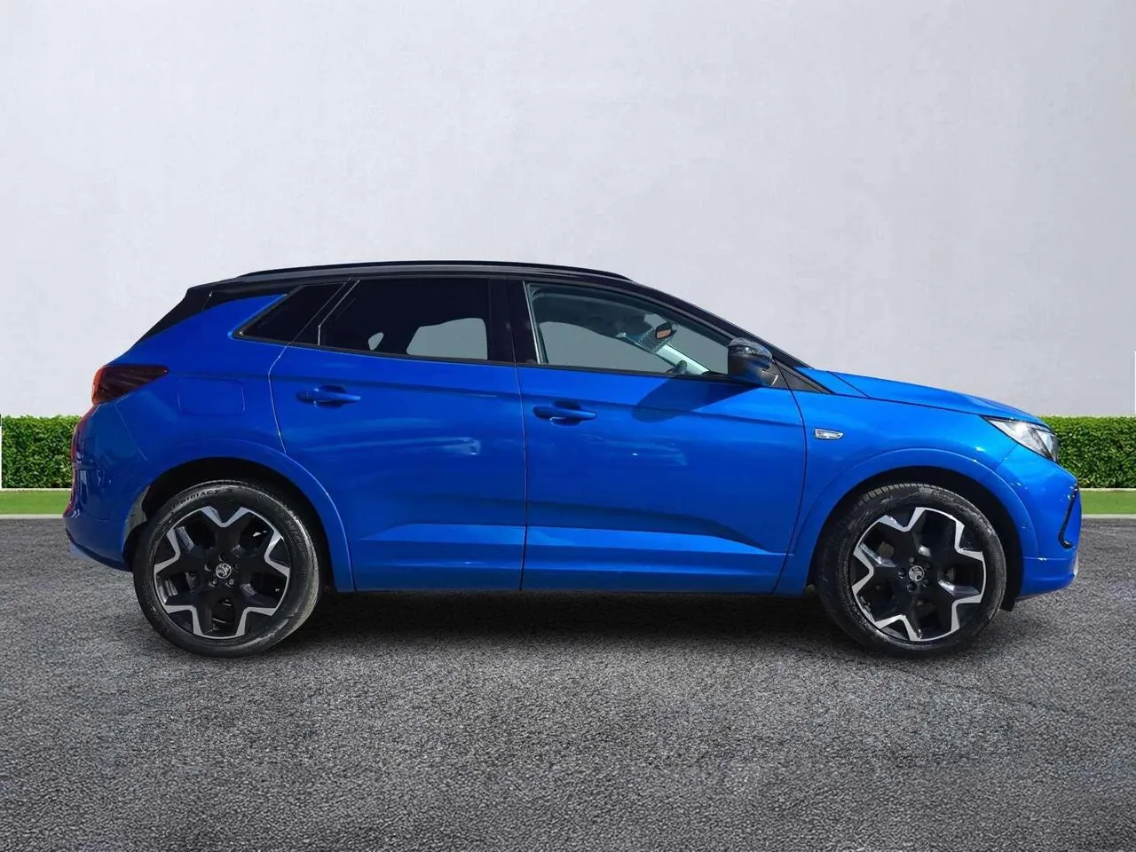 Vauxhall Grandland 2023 photo 3