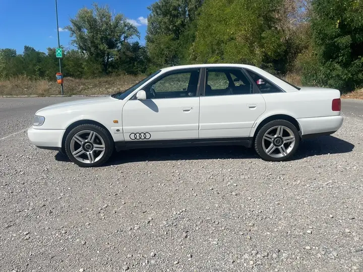 Audi A6 1996 photo 3
