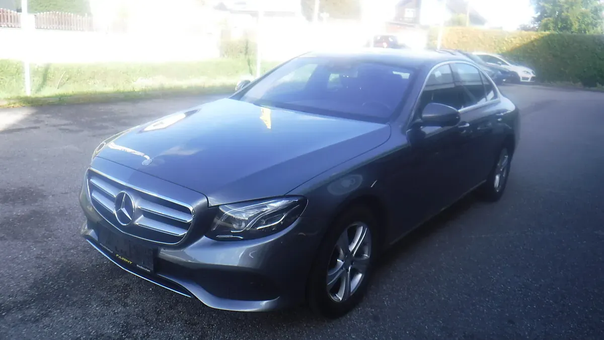 Mercedes-Benz E-Class 2017 photo 3