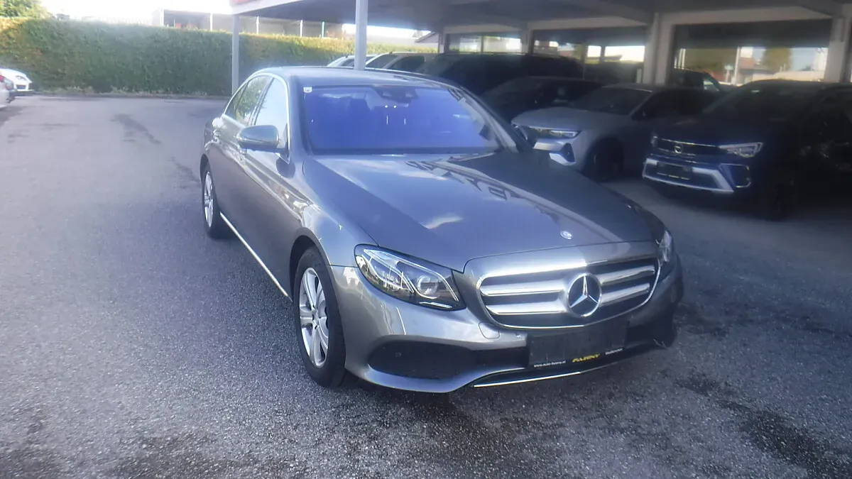 Mercedes-Benz E-Class 2017 photo 2