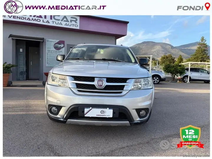 Fiat Freemont 2012 photo 2