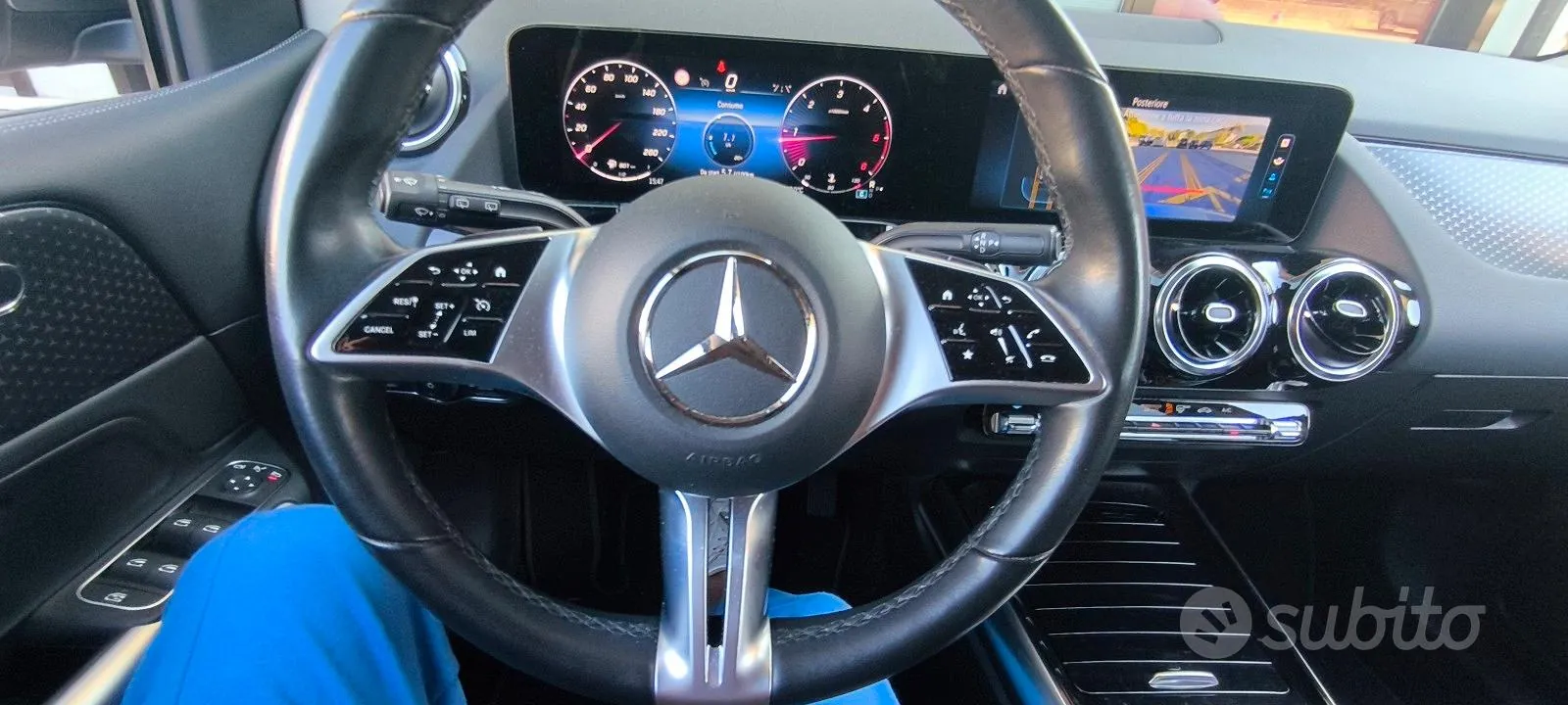 Mercedes-Benz B200 2023 photo 3