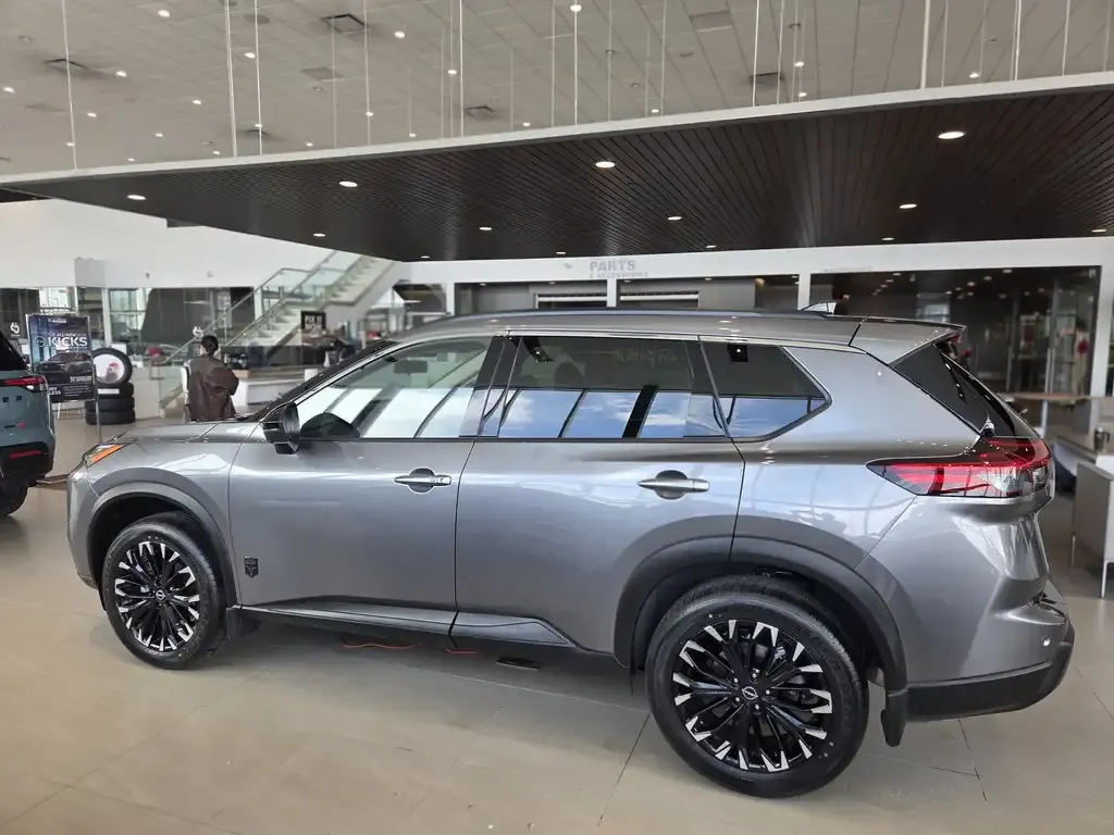 Nissan Rogue 2026 photo 2