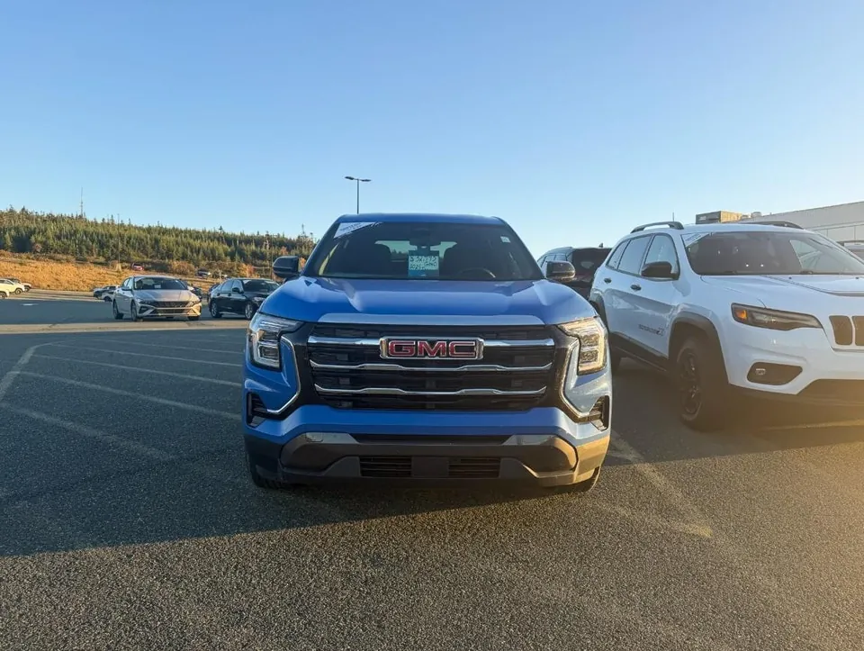 GMC Terrain 2025 photo 2