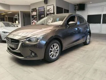 Mazda E 1.5 Sky-G Plug Edition