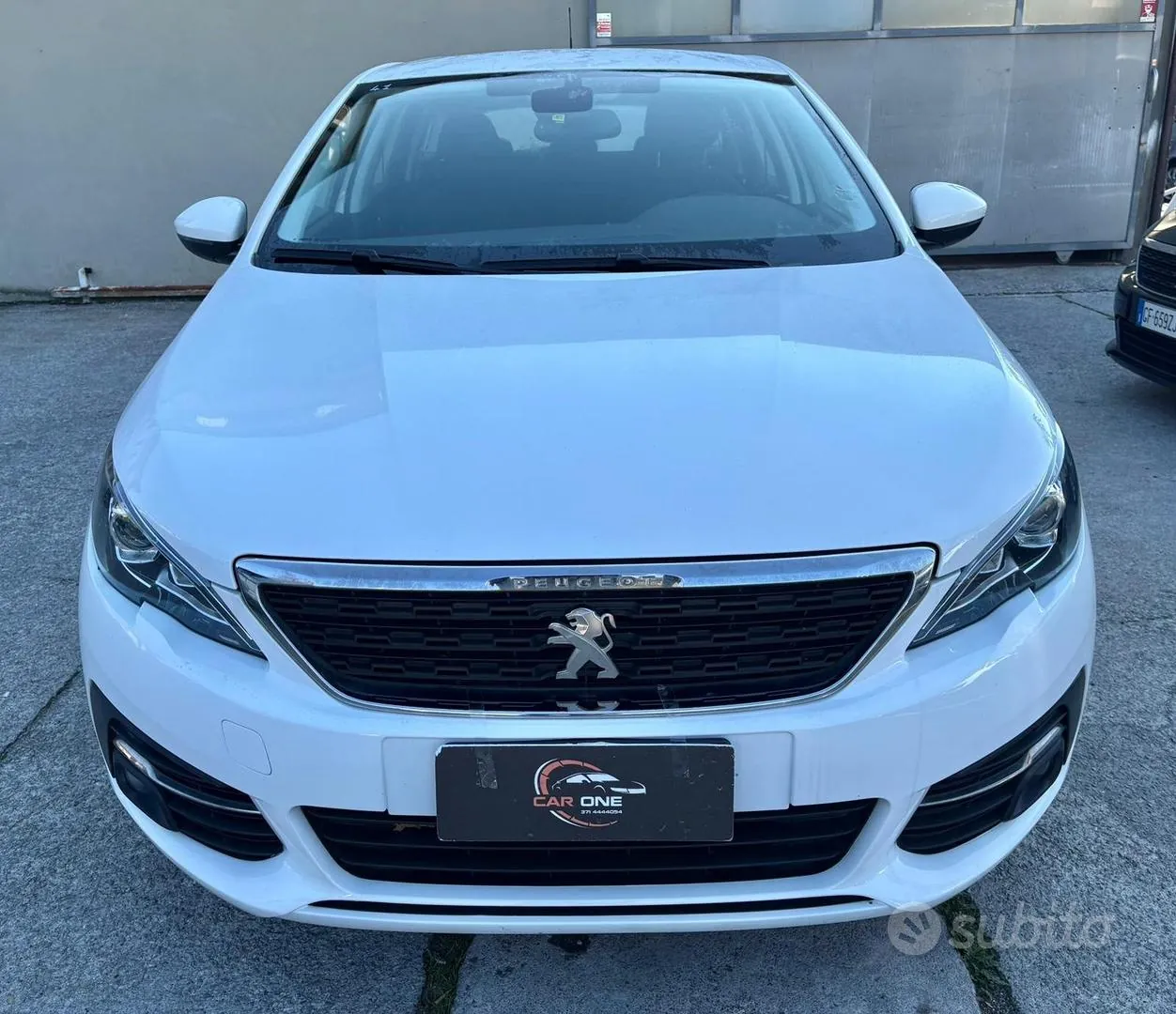 Peugeot 308 2021 photo 2