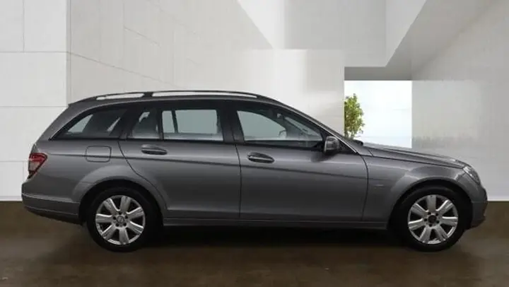 Mercedes-Benz C-Class 2010 photo 5