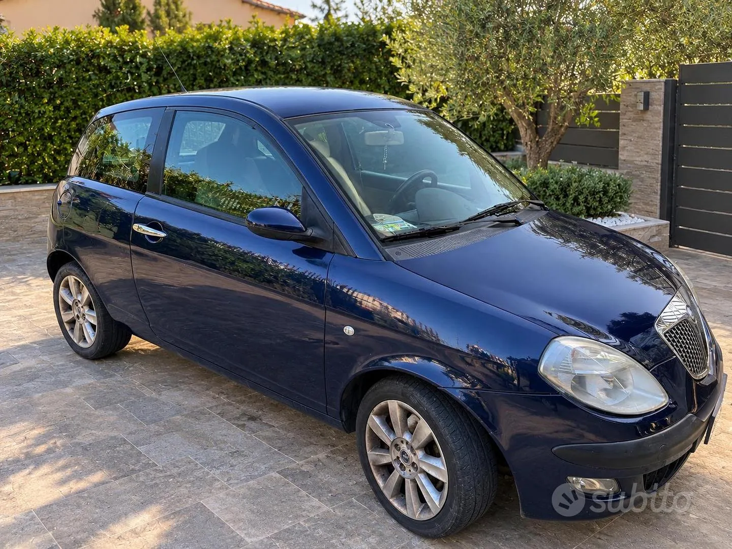 Lancia Ypsilon