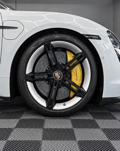 Porsche Taycan 2020 photo 4