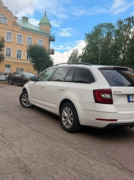 Skoda Octavia 2019 photo 2