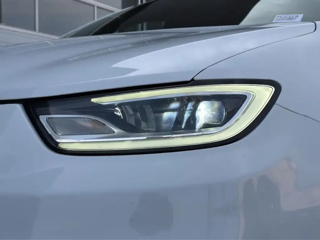 Chrysler Pacifica 2025 photo 4