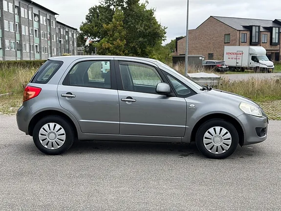 Suzuki Sx4 2010 photo 3