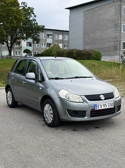 Suzuki Sx4 2010 photo 4