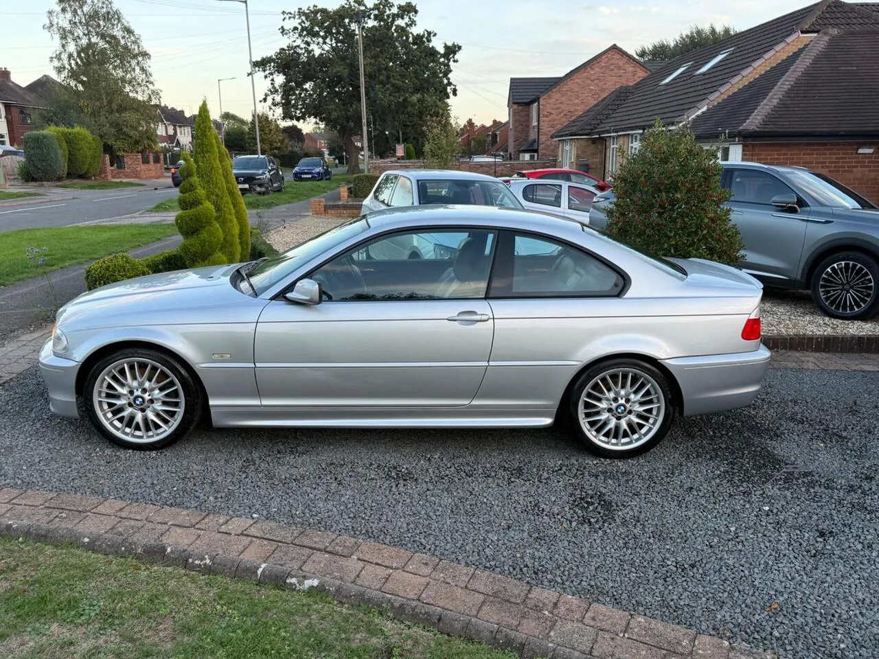 BMW 3 Series 2003 photo 2