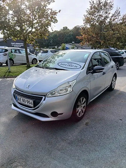 Peugeot 208