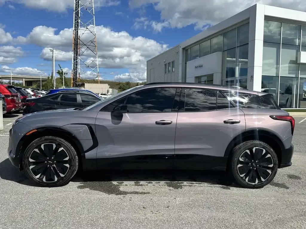 Chevrolet Blazer 2025 photo 2