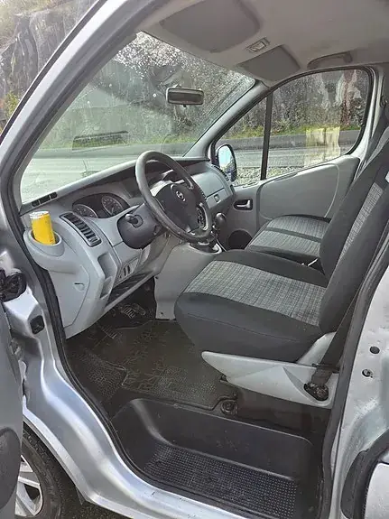 Opel Vivaro 2010 photo 5